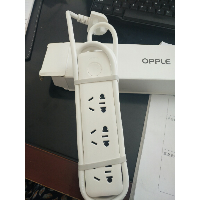 > 欧普照明创意插线板插座排插充电拖线 三位1.