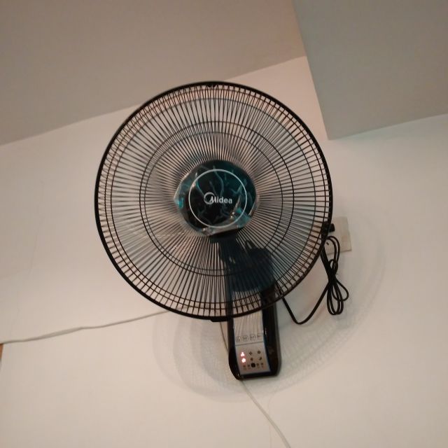 美的mideafw4011ar壁扇壁挂式电风扇遥控家用宿舍餐厅风扇摇头墙壁扇