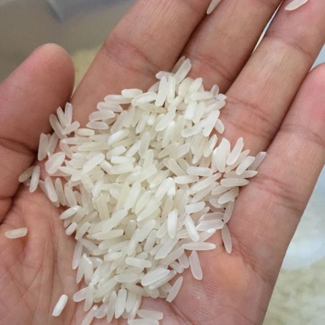 > 越谷香精选香米5kg 大米 越南香米商品评价 > 挺香的米,煲饭水要放.