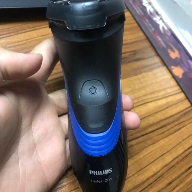 飛利浦philips荷蘭進口電動剃鬚刀s156004充電式三刀頭親膚旋轉式刮鬍