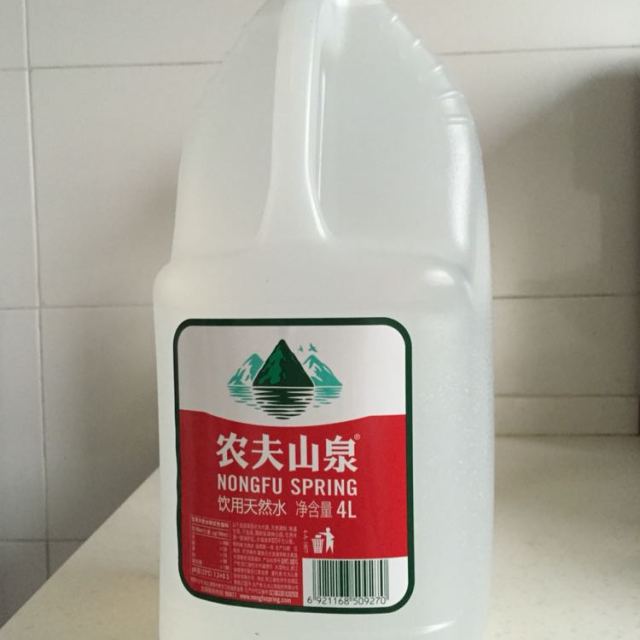 农夫山泉天然水4l4瓶整箱家庭用水