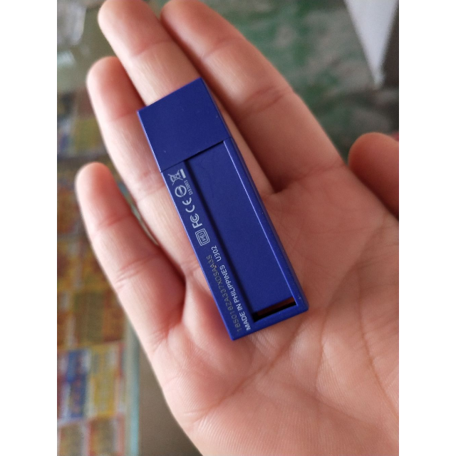 > 东芝(toshiba) 标闪系列 u盘 蓝色 usb3.