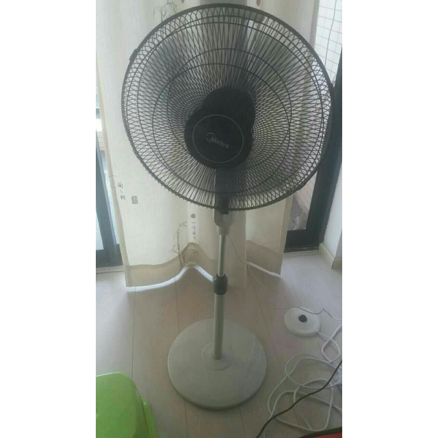 美的(midea)fs40-12k1电风扇落地扇三叶家用静音宿舍摇头落地式电风扇
