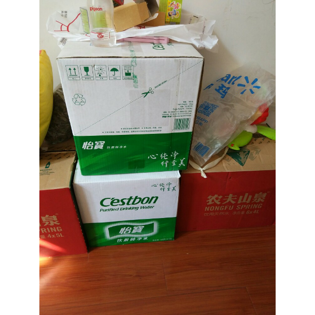 > 怡宝 纯净水 4.5l*4 箱装商品评价 > 一直喝的水,送上门很.