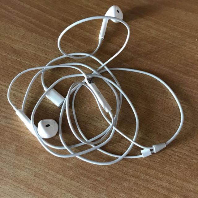 > 苹果7原装耳机(apple)iphone7/7plus正品lightning接口线控商品评价