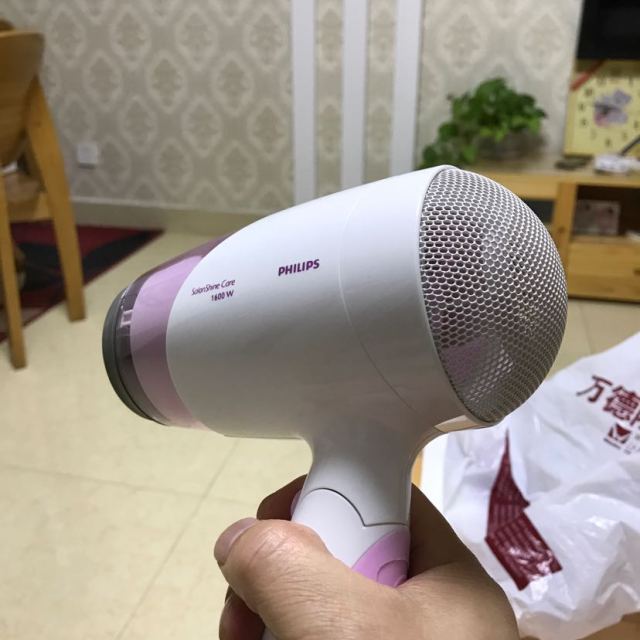> 飞利浦(philips) 电吹风hp8200商品评价 > 试了一下,挺好的!