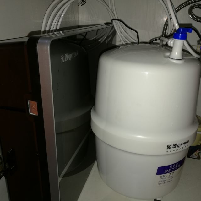 沁園qinyuan廚下式家用直飲淨水器反滲透純水機qrrf406b