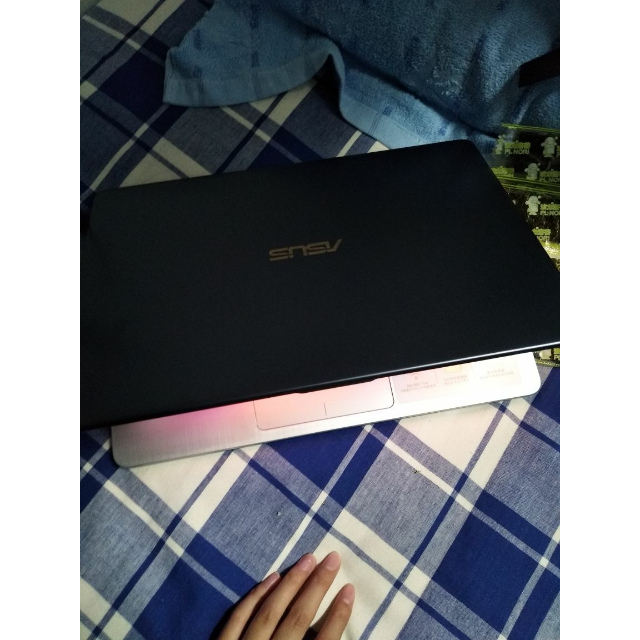 华硕(asus)灵耀s4000 14英寸笔记本电脑(i7-7500u 8g 256gssd 620核心