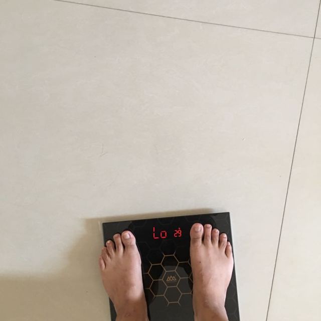 香山(senssun) 电子秤 eb766e 防侧翻底座 led显示屏 钢化玻璃秤面