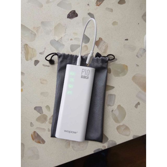 沃品wopow 充电宝 小沃p10 10000毫安 摇一摇显示电量 手机平板通用