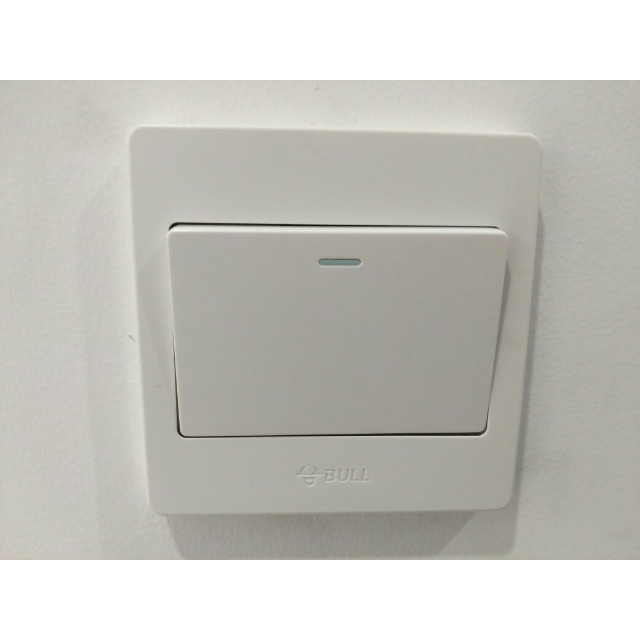 一开双控开关 86型一位一联双控面板 g07k112y(荧光)高清大图|实物图