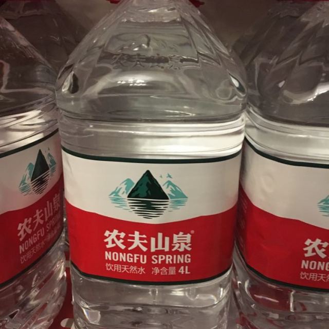 > 農夫山泉天然飲用水4l*6整箱 家庭用水桶裝商品評價 > 商品一直都好