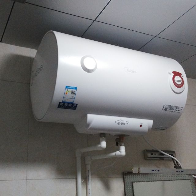 美的(midea)50l家用电热水器f50-21s1 2100w加热 蓝钻内胆 机械简约