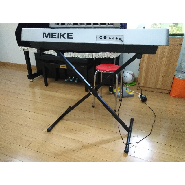 > 61键雅马哈电子琴通用琴架商品评价 > 操作简便,便于收放,.