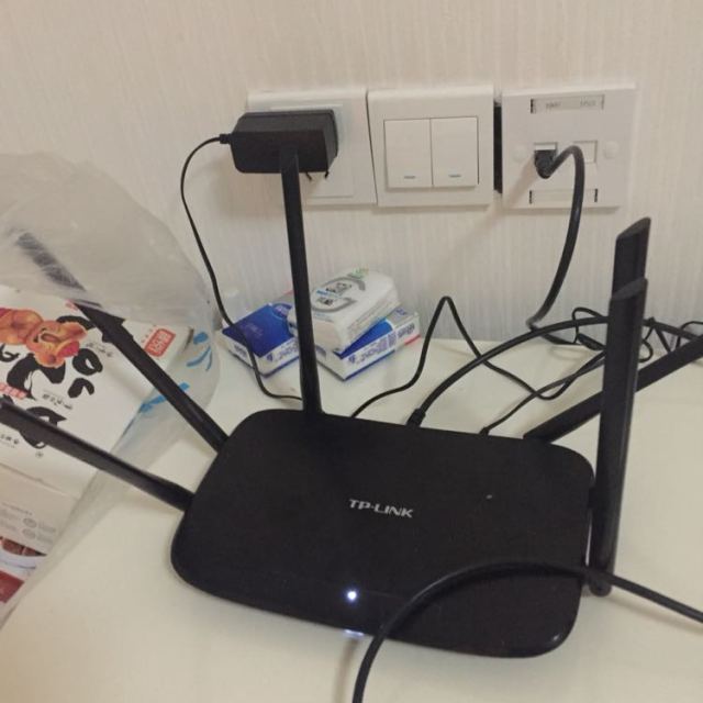 tp-link tl-wdr7300 1750m智能11ac双频无线路由器 光纤宽带大户型