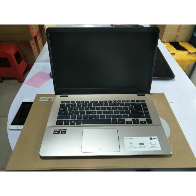 华硕(asus)灵耀s4000 14英寸笔记本电脑(i5-7200u 4g 256gssd 620核心