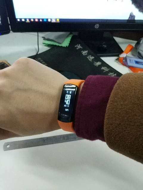 荣耀手环3 活力橙 标准版智能运动 50米防水 24小时心率监测 30天续航