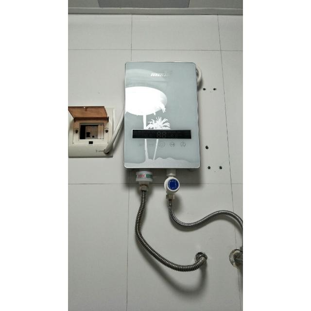 优博euroblast电热水器小厨宝y6s6500w即热式电热水器恒温电热水器