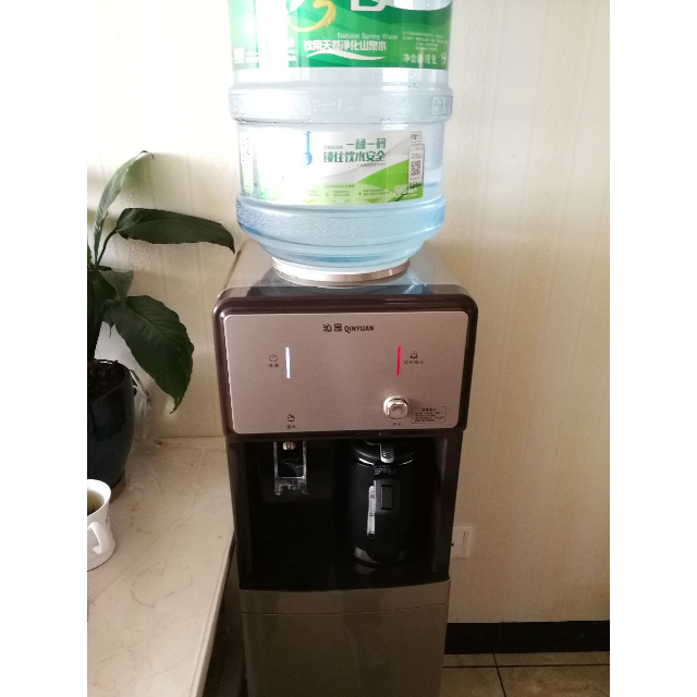 > 沁园(qinyuan)立式温热型饮水机yl9662w 外置真沸腾 壶控加热商品