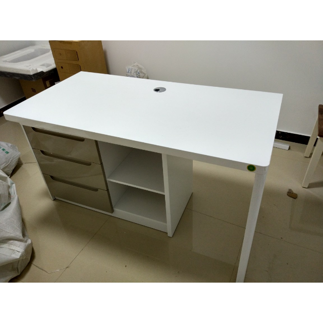 全友家居 书房家具白色可伸缩书桌 卧室电脑桌台式写字台120321 书桌