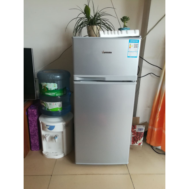 七星(sevenstars) bcd-122dq 122升双门小冰箱 冷藏冷冻两门直冷冰箱