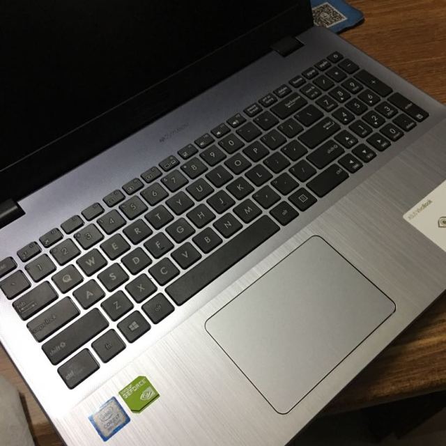 华硕顽石(asus)电竞版fl8000un 15.
