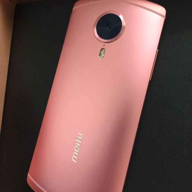 meitu 美图t8s(mp1701)4gb 128gb 莫奈粉 自拍美颜 全网通 移动联通