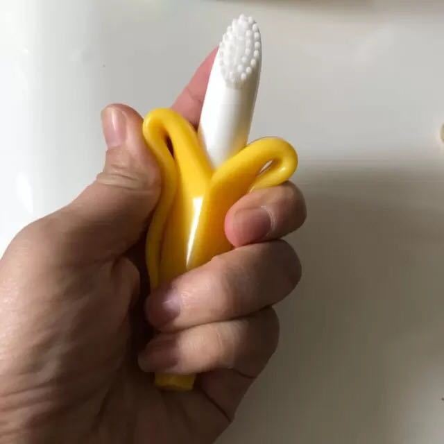 > 婴儿牙胶宝宝磨牙棒固齿口腔训练器咬咬胶香蕉水果乐硅胶咬胶玩具