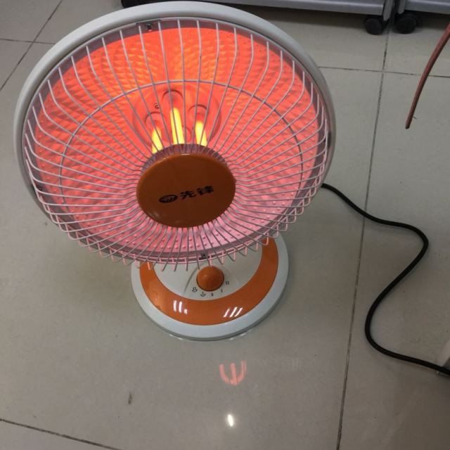 先锋取暖器小太阳电暖器家用摇头电热扇烤火炉df1002