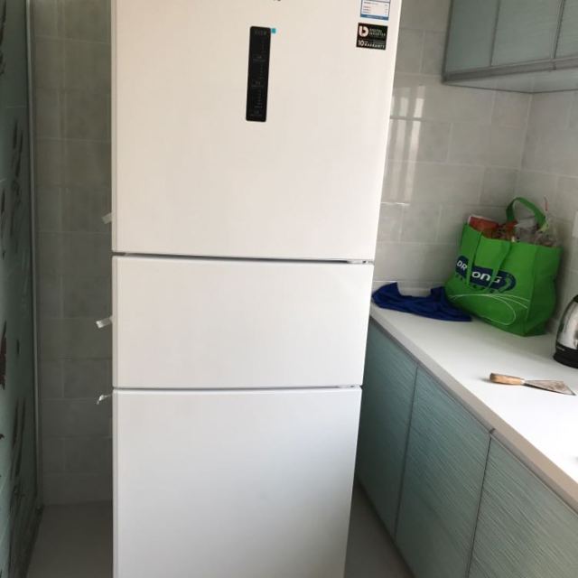 > 三星(samsung)rb27kcfj0ww/sc 280升 风冷无霜 全环绕气流 三门冰箱