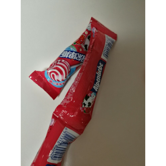 阿尔卑斯草莓牛奶味棒棒糖200g袋硬糖