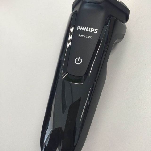 飞利浦philips电动剃须刀s1010充电式男士刮胡刀三刀头全身水洗便携式