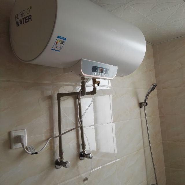 美的midea60升电热水器家用f6021t1y2100w加热一级节能4倍热水遥控