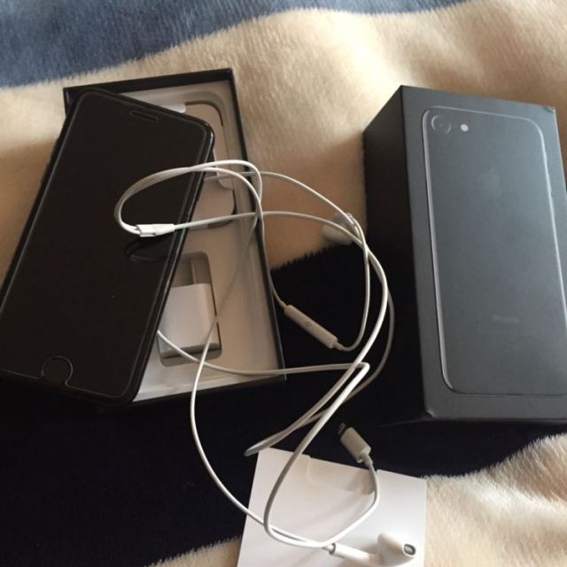 > 苹果(apple) iphone 7 128gb 亮黑色 移动联通电信全网通4g手机 a1