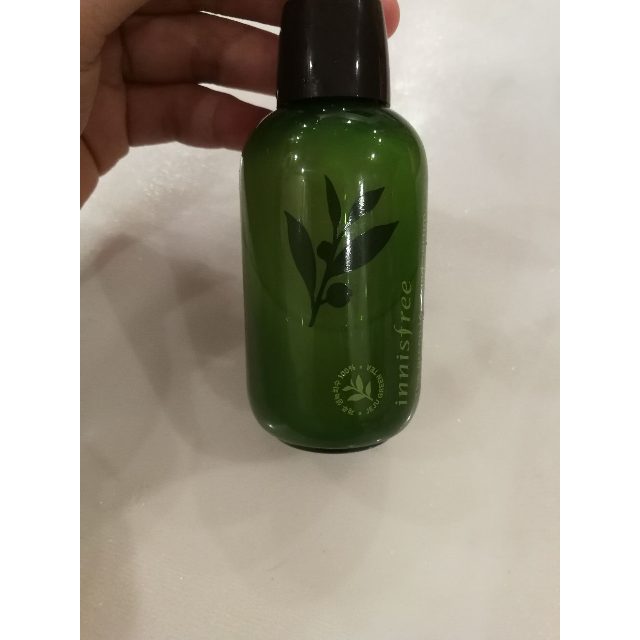 innisfree 悅詩風吟綠茶籽精萃水分菁露80ml 面部保溼補水精華液 各種