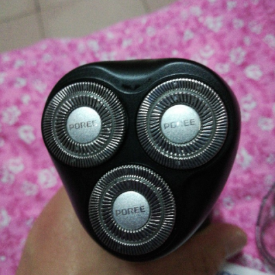 博锐(poree) 剃须刀ps195 三刀头独立浮动 电动刮胡刀