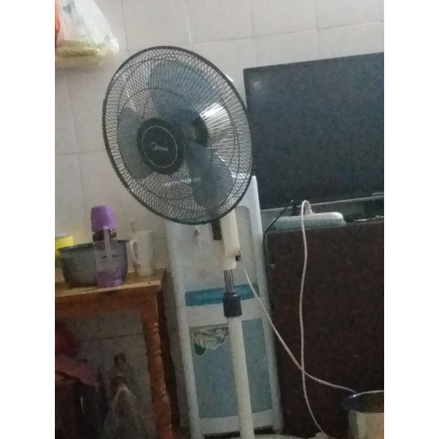 美的(midea)fs40-12k1电风扇落地扇三叶家用静音宿舍摇头落地式电风扇