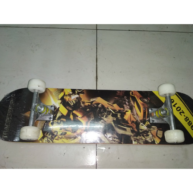 滑板四轮成人滑板青少年初学者刷街双翘公路滑板变形金刚色