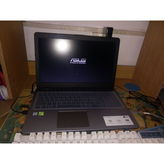 版v587un8250八代四核i58250u8g128g固态1t4g独显游戏本笔记本定制版