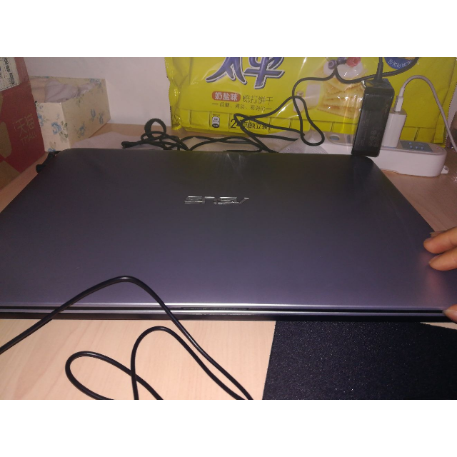 华硕(asus) a441uv7200(七代i5 4g 128固态 500g 2g独显 银)14英寸