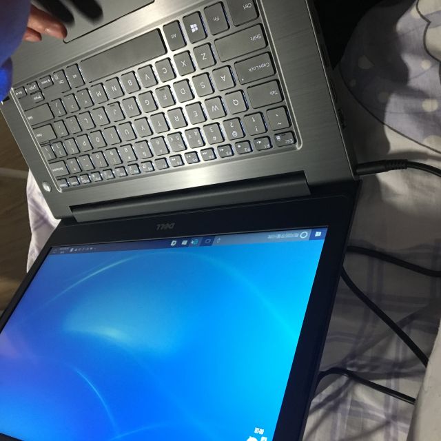 戴尔(dell)成就vostro14-5468 14英寸轻薄笔记本电脑(i5-7200u 4g 256