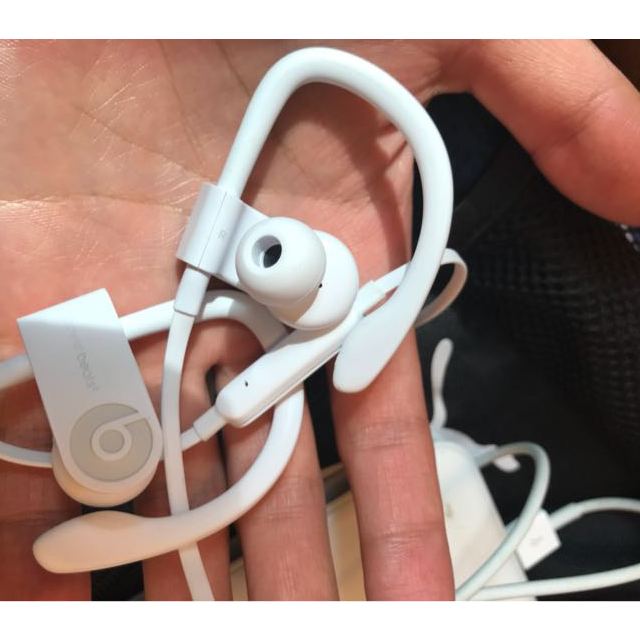 beats powerbeats 3 无线蓝牙耳机 运动耳机 白色【保税仓发货】评价