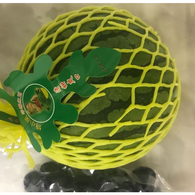 > 【苏宁生鲜】海南特小凤西瓜1个900g以上/个 新鲜水果商品评价 >