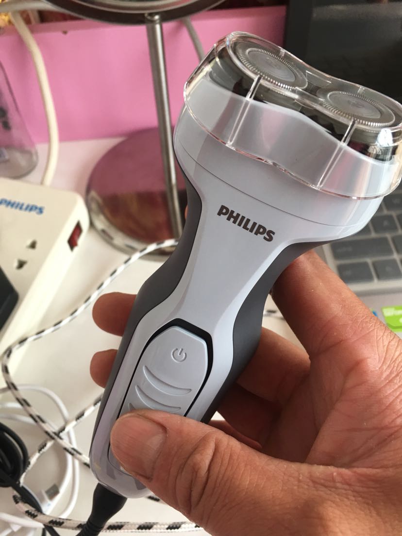 飞利浦(philips)电动剃须刀s321/02充电式男士刮胡刀全身水洗双刀头