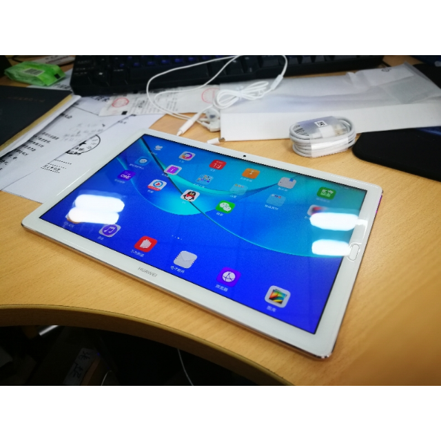 huawei华为平板m5108英寸平板电脑4gb32gbwifi版哈曼卡顿音效香槟金