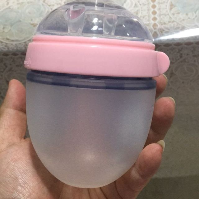 可么多么奶瓶婴儿全 硅胶奶瓶粉色150ml商品评价 > 奶瓶小小的好可爱