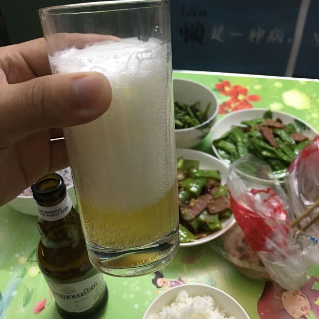 > hoegaarden 比利时进口精酿啤酒 福佳白啤酒330ml*24商品评价 >