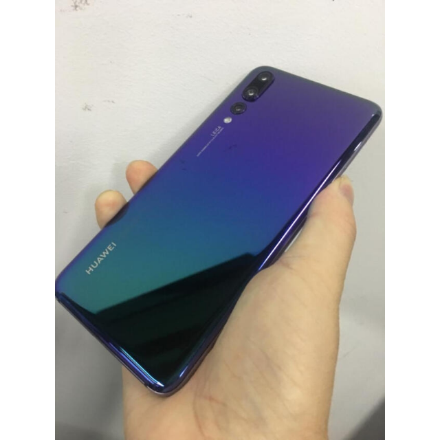 华为huaweip20pro6gb256gb极光色移动联通电信4g全面屏全网通手机