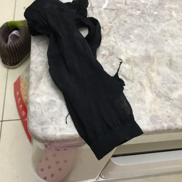 黑色衣服剪碎图片图片