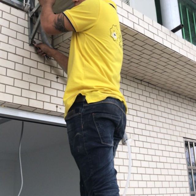 定频 自动水洗 冷暖 挂机空调 new-gd18f1h3商品评价 > 装空调的师傅